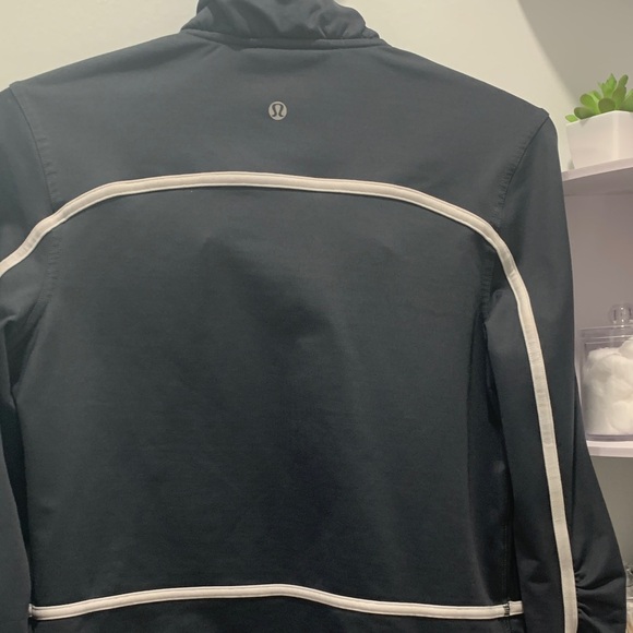 Lululemon Athletica Black Jacket with White Trim and sooo cute - Picture 3 of 4